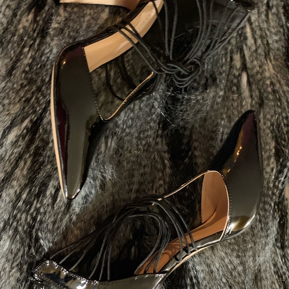 Shoes - Picture 4 of 4
